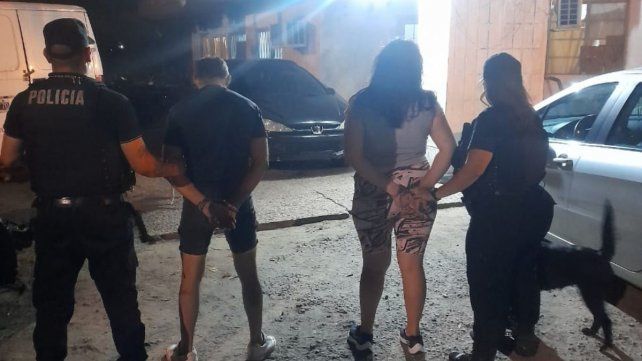 Barrio los Troncos: una pareja invadió una casa y la detuvieron con 4 kg de marihuana