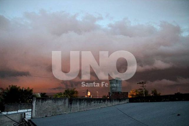 Emitieron un alerta meteorológico para la región por tormentas fuertes