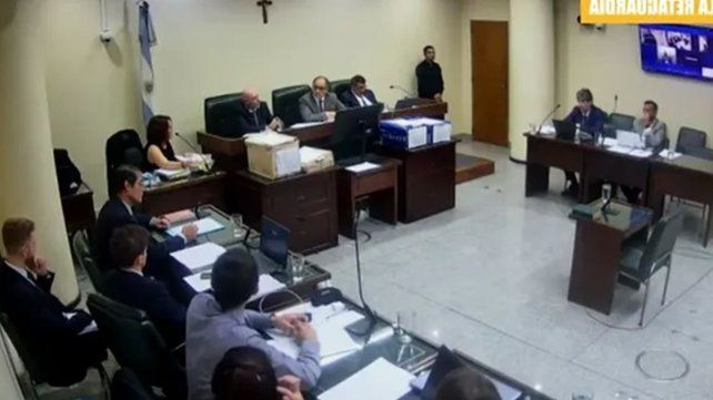 La primera audiencia del juicio se desarrolló este martes y fue transmitido por el canal La Retaguardia. La querella solicitó que las próximas audiencias sean transmitidas por el canal oficial del Poder Judicial.