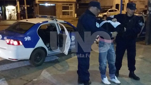 Violencia sin fin: un detenido con armas y balas en Bº San Lorenzo