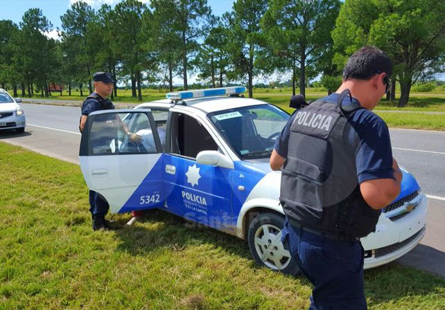 Así detuvieron a uno de los ladrones que robaron en una vivienda en Santa Fe.