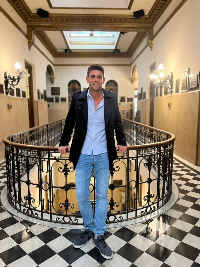 Iván Aún es abogado y jugador de tenis no profesional. Es quien lleva adelante el nuevo desarrollo para Portal Rosario.