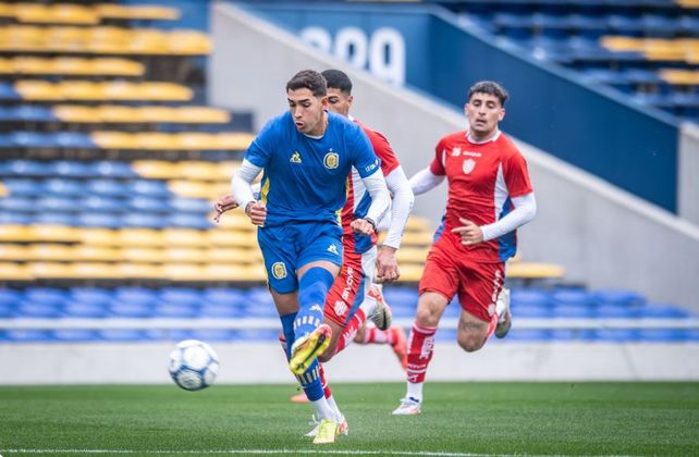 Julián Fernández sumó sus primeros minutos de fútbol en la pretemporada de Central y marcó uno de los goles ante Unión.