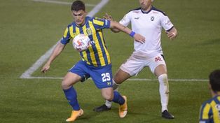 Moneda de cambio. El pibe Martínez Dupuy será ofrecido para destrabar la llegada de Juan Cruz Komar. Los clubes intercambiarían el 50% de ambos jugadores.