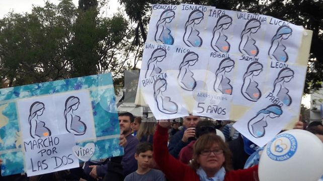 Una multitudinaria concentración le dijo sí a la vida en Santa Fe