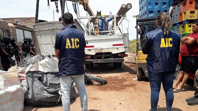 Nuevos allanamientos con otros dos detenidos por robo de cables a la EPE