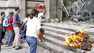 Desmanes en la estaci&oacute;n Constituci&oacute;n dejaron 13 heridos y 34 detenidos