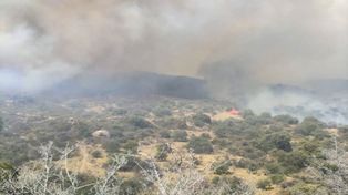 Córdoba: vientos de 90 km avivaron los focos en Villa Cura Brochero
