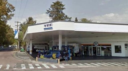 Acusan de intento de homicidio al ladrón que fue rociado con nafta cuando asaltó una estación de servicio