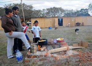 Sigue bajando el río Paraná en la ciudad y más familias pueden volver a sus viviendas