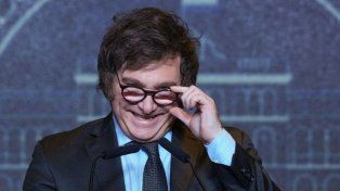 Milei redobló las críticas contra la prensa y pidió odiar más a los periodistas