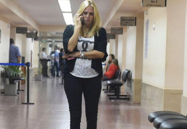 La hija del taxista que se desnudó frente a la movilera de LT8 Georgina Beluatti se disculpó con la periodista.&nbsp;