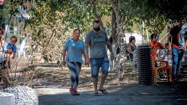 El calor no detiene a los fieles del Gauchito Gil en Paraná