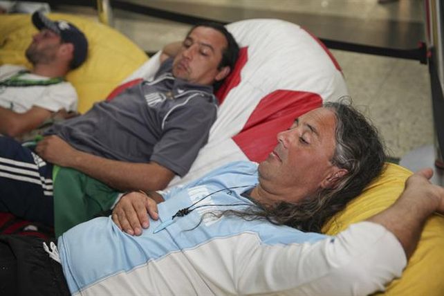 Los latinos que viven en la terminal de ómnibus de Río de Janeiro