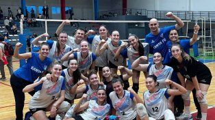 El equipo femenino de Santa Fe clasificó a cuartos de final.