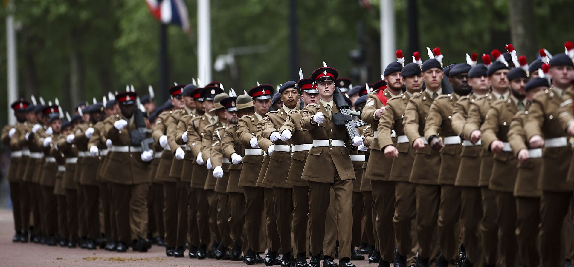 Miembros de las Fuerzas Armadas marchan por The Mall durante el desfile del 80.º aniversario del Día de la Victoria en Europa, en Londres, el lunes 5 de mayo de 2025. (Henry Nicholls/Pool Photo vía AP) Miembros de las Fuerzas Armadas marchan por The Mall durante el desfile del 80.º aniversario del Día de la Victoria en Europa, en Londres, el lunes 5 de mayo de 2025. (Henry Nicholls/Pool Photo vía AP)