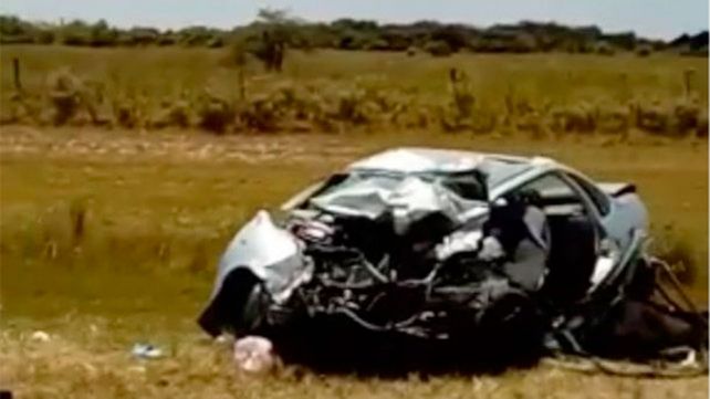 Tres personas murieron por un choque frontal en la Ruta Nacional 12