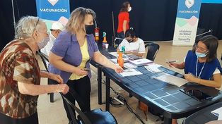 En Santa Fe, postergarían hasta tres meses las segundas dosis de vacunas