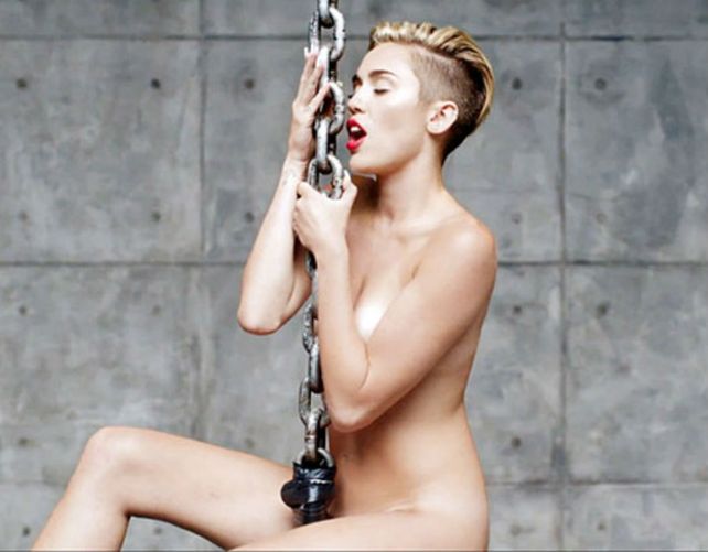 Miley Cyrus se definió como pansexual y reveló por qué no quiere ser un chico