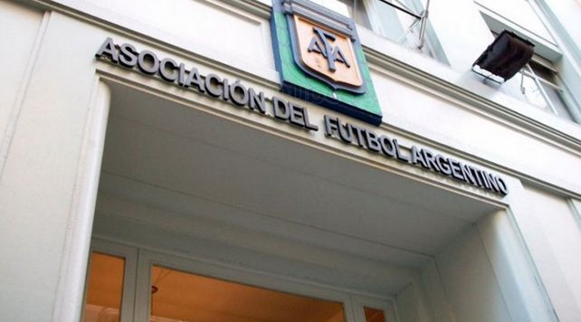 Evacuaron la AFA por una amenaza de bomba