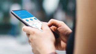 La interoperabilidad de los códigos QR es una puja que sostienen los bancos con las fintech.