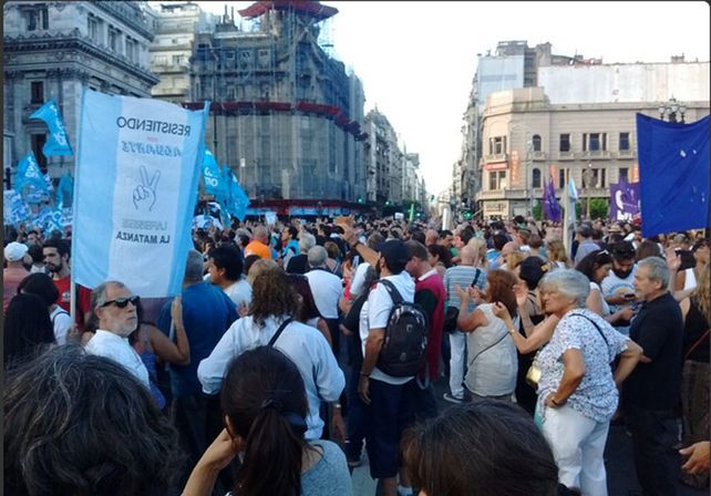 Diputados del FpV le reclamaron al presidente que convoque a sesiones extraordinarias