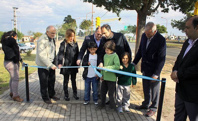 Se habilitaron las mejoras en el acceso oeste que permite la unión de dos barrios