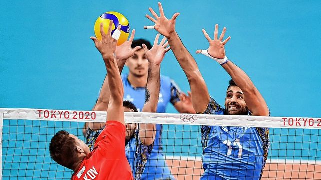 La selección Argentina de vóleibol no pudo con Rusia en su primera presentación en los Juegos Olímpicos de Tokio.