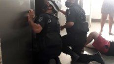 cayo el ascensor de un edificio de san nicolas al 1200 con cinco jovenes en su interior cayo el ascensor de un edificio de san nicolas al 1200 con cinco jovenes en su interior
