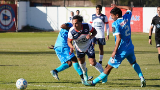Facundo Marín fue uno de los pcocos que intentó en la derrota de Central Córdoba.
