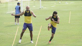 Uno sí, el otro no. Quintana regresa a la titularidad, pero Malcorra se quedó afuera de los once.