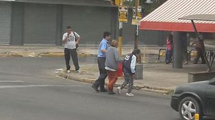 Un colectivero solidario dio el ejemplo y emocionó a sus pasajeros
