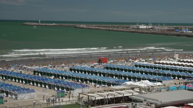 Piden hasta $130.000 por día para alquilar una carpa en Mar del Plata: todos los datos del verano 2025