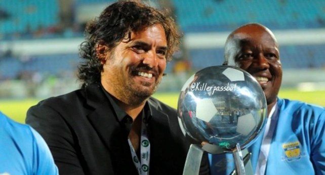 Zapata logró el título de la liga de Botsuana con Township Rollers, en 2019.