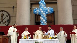 Bergoglio: la educaci&oacute;n no es un traspaso de responsabilidad en la puerta de la escuela