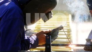 Pese a la desaceleración económica, el empleo subió en Santa Fe