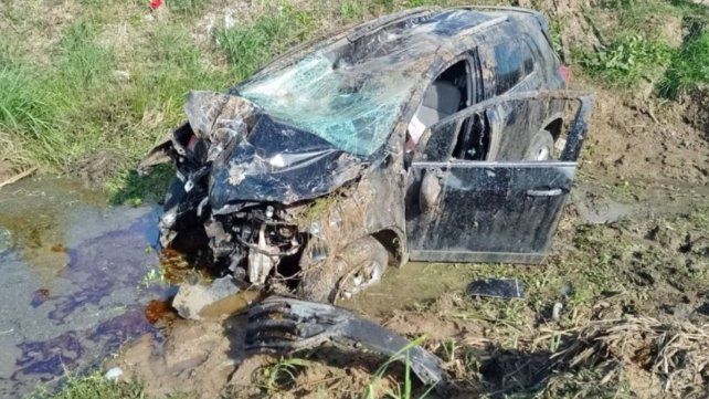 Se reportó un grave accidente con una persona herida en Concordia. Una camioneta que chocó contra una columna de alumbrado en avenida Illia.