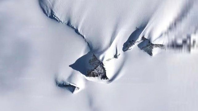 Usuarios en redes polemizaron. Unos opinan que fueron construidas por extraterrestres y otros indican que son nunataks