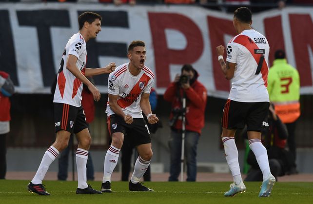 River derrotó a Lanús con mucha autoridad