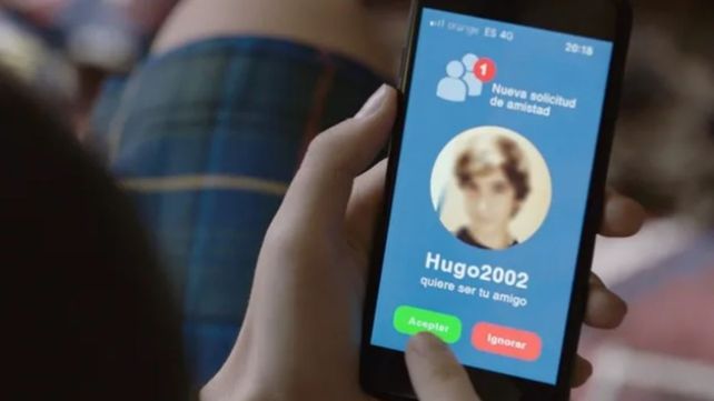 A siete de cada diez chicos y chicas que hablan con desconocidos les solicitan material en contexto de desnudez.
