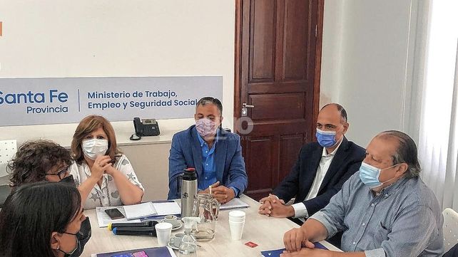 Así quedarían los nuevos salarios docentes si aceptan la propuesta del gobierno