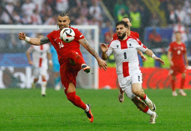 República Checa y Turquía, mano a mano clave para pasar de fase