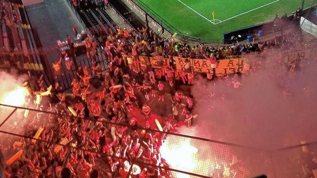 La Conmebol multó de manera fuerte a Colón e inhabilitó la tribuna sur por tres partidos.