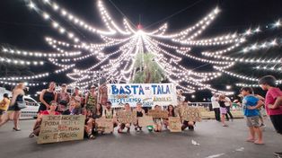 Protesta ambientalista en el encendido del arbolito de Navidad: Queremos vida, no leds