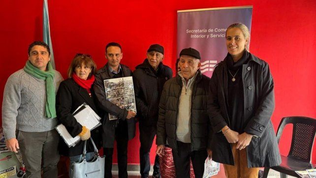 La Municipalidad de Santa Fe y comerciantes de Facundo Zuviría organizan un festival solidario por el Día de la Bandera La Municipalidad de Santa Fe y comerciantes de Facundo Zuviría organizan un festival solidario por el Día de la Bandera