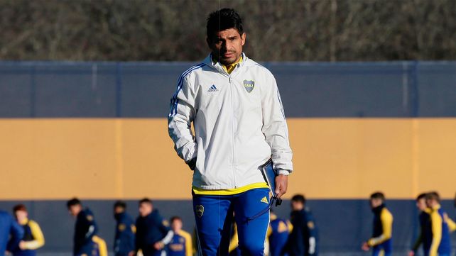 Interino. Hugo Ibarra asumió en lugar de Battaglia.