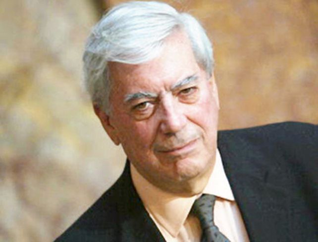 Vargas Llosa logra el premio Caballero Bonald por una obra sobre Onetti