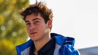 Franco Colapinto ganó en el circuito italiano con dos monoplazas de categorías diferentes.