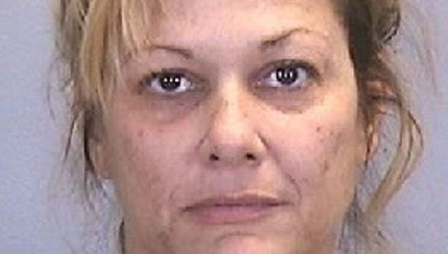 Mantenía sexo con menores y delante de su hija