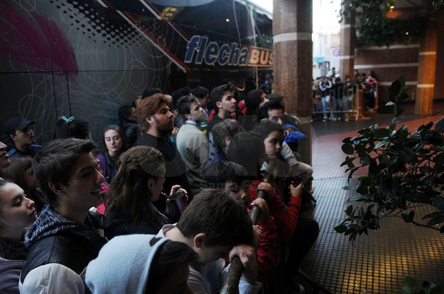 Los hinchas xeneizes viendo a su ídolos.